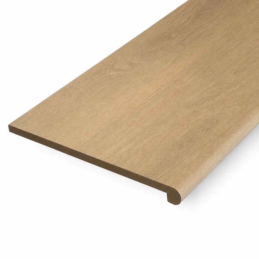 Arista Stair Tread